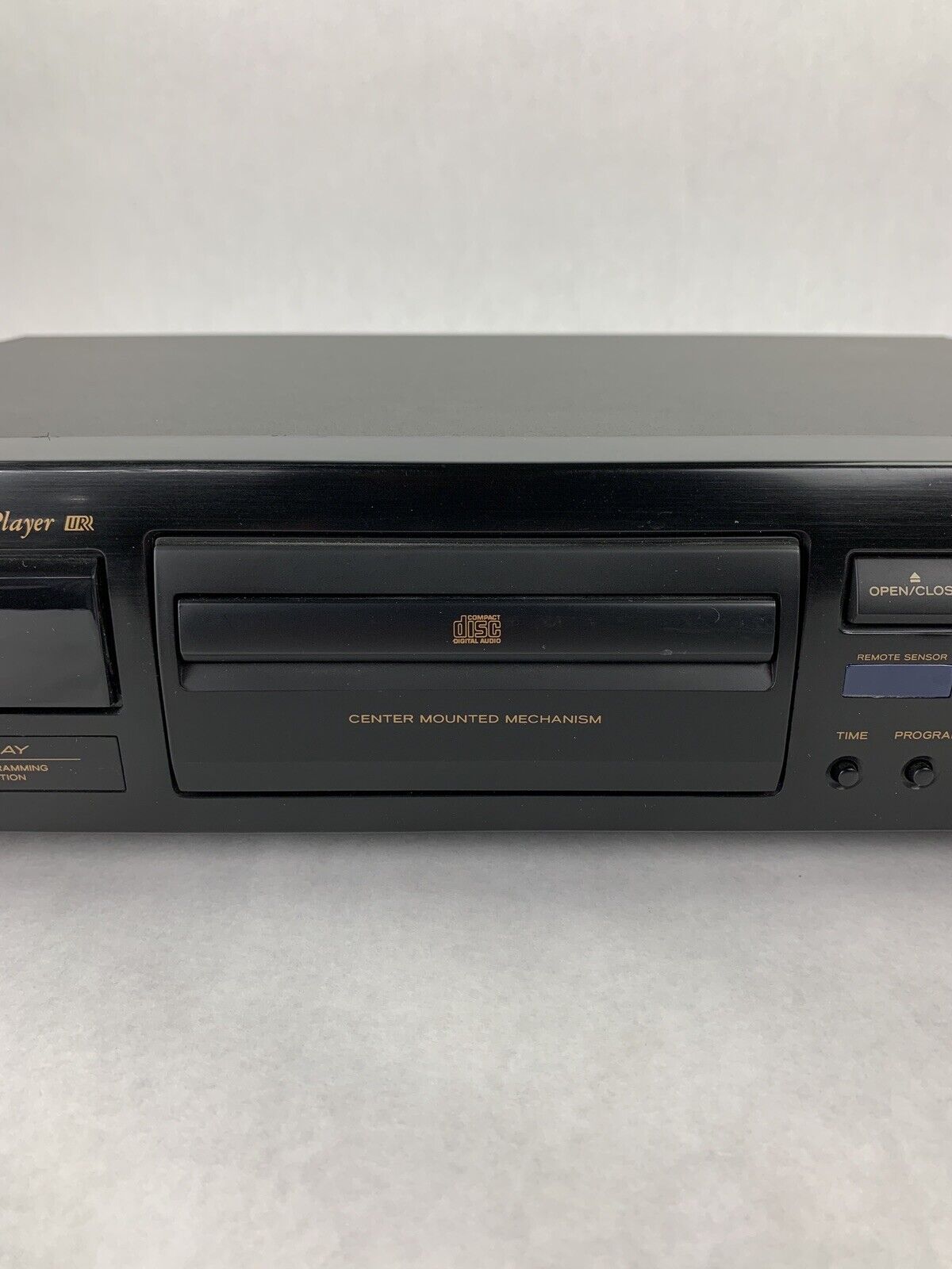 Teac CD-P1250 CD Player Tested has Bad CD Tray For Parts and Repair