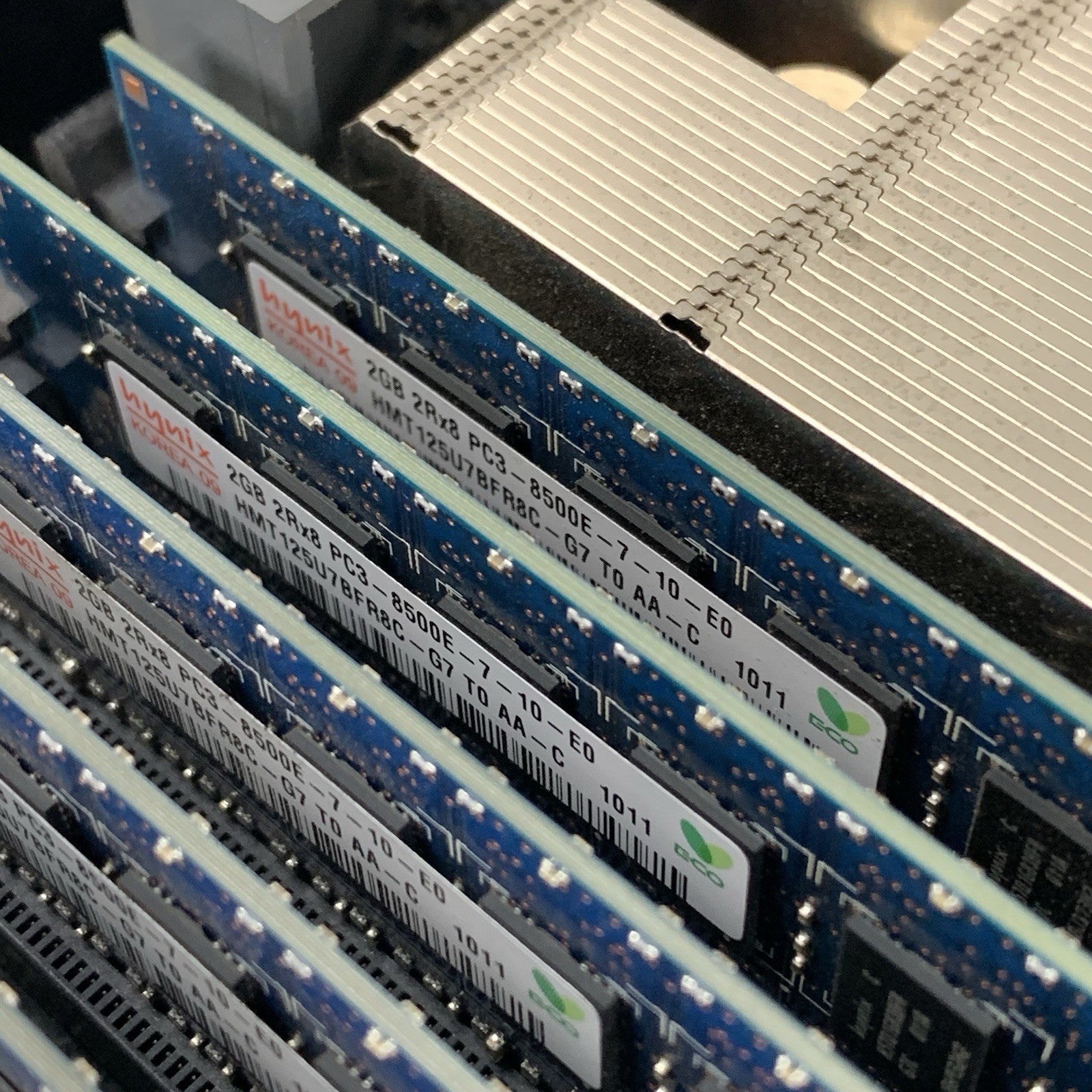 Apple A1279 XServe 2009 2x Xeon E5520 2.26 GHz 24 GB Ram LSI7202EP No OS No HDD16
