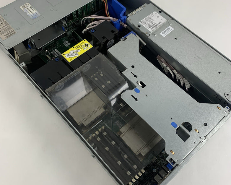 Intel SR2625 Server S5520UR Server 2x Xeon X5650 2.67 GHz 32 GB Ram No OS NO HDD