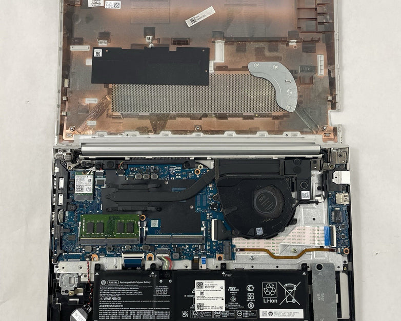 HP ProBook 450 G8 15.6" i5-1135G7 2.40 GHz 8 GB RAM No SSD/OS/AC