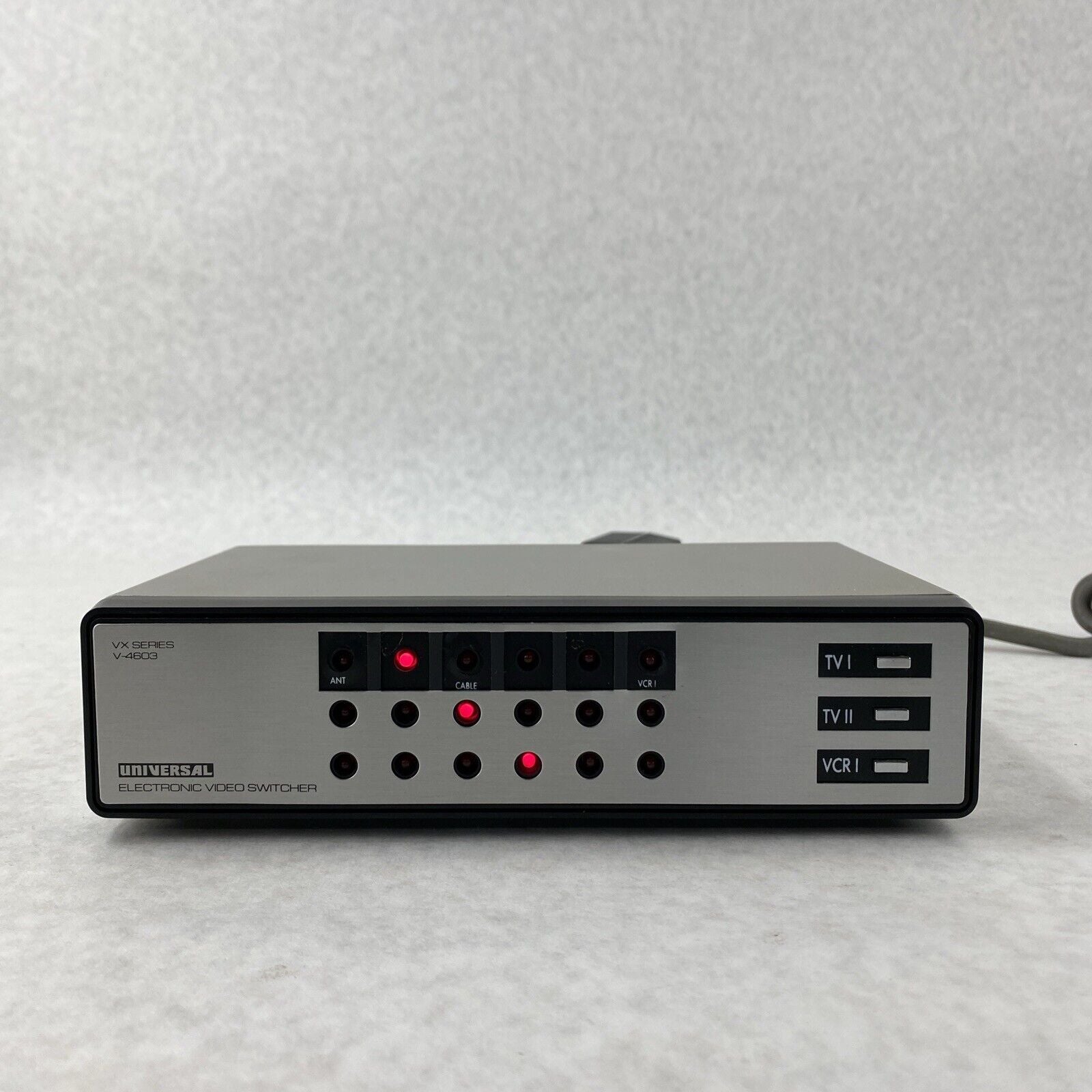 Universal V-4603 Vintage VX Series Electronic Video Switcher