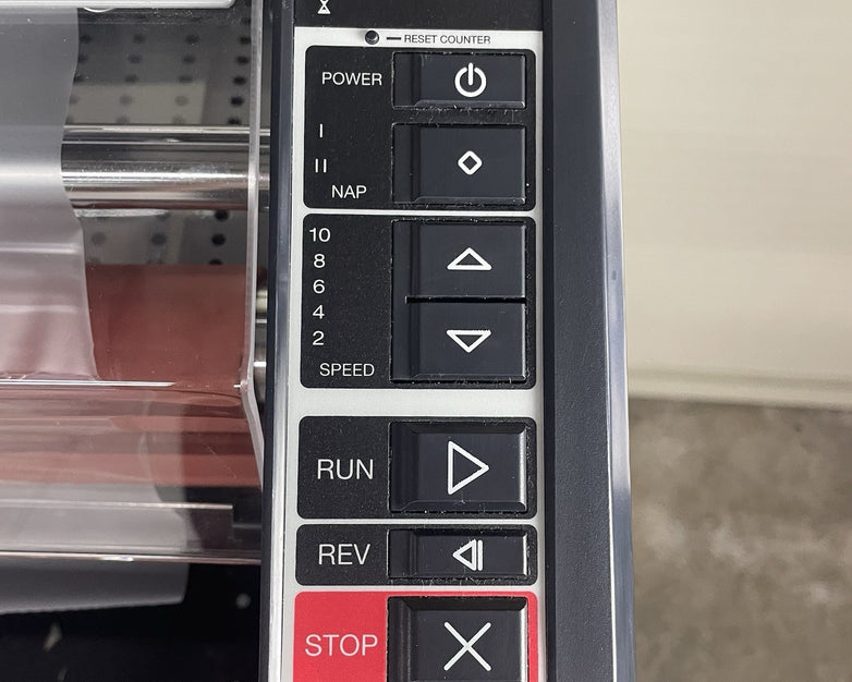 GBC Pinnacle 27 EZLoad Thermal Roll Laminator, 27" Maximum Width, 8-10 No Tray