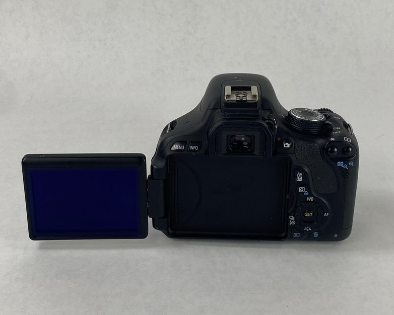 Canon DS126311 Camera EFS 18-55mm Macro 0.25m/0.8ft Zoom Lens w/Battery and Dock