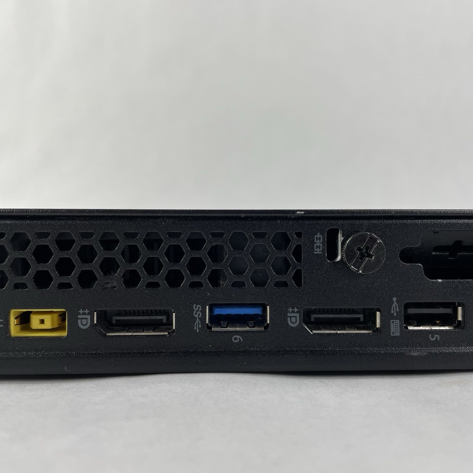 Lenovo ThinkCentre M600 Micro Pentium J3710 1.60 GHz 4 GB RAM No SSD/OS8