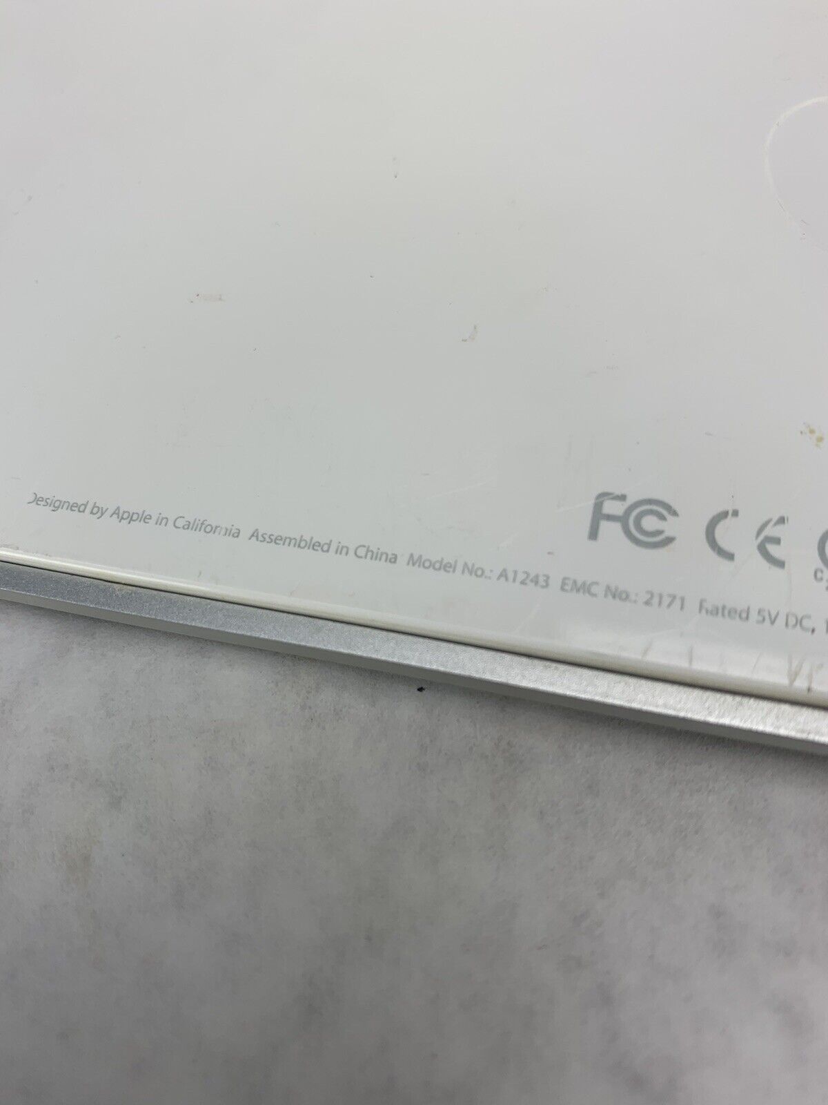 Apple Mac Keyboard Genuine A1243 USB Ultra Thin Aluminum Keypad Used