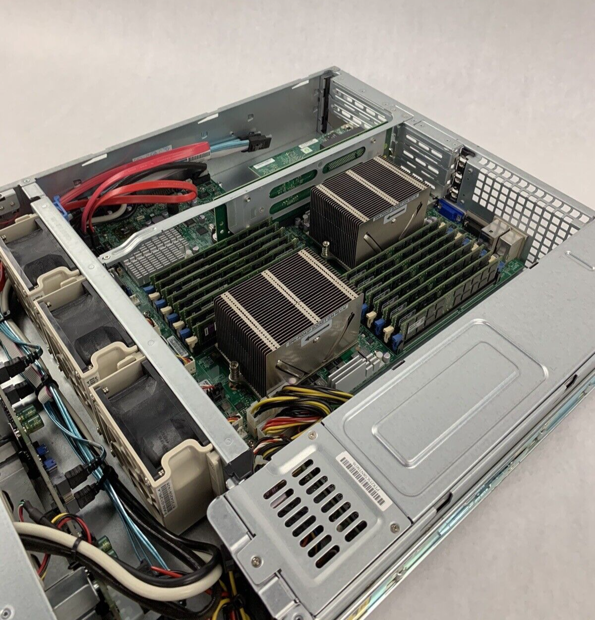 SuperMicro CSE-825-7 2x 12-Core AMD Opteron 6168 1.9 GHz 128 GB RAM No HDD No OS