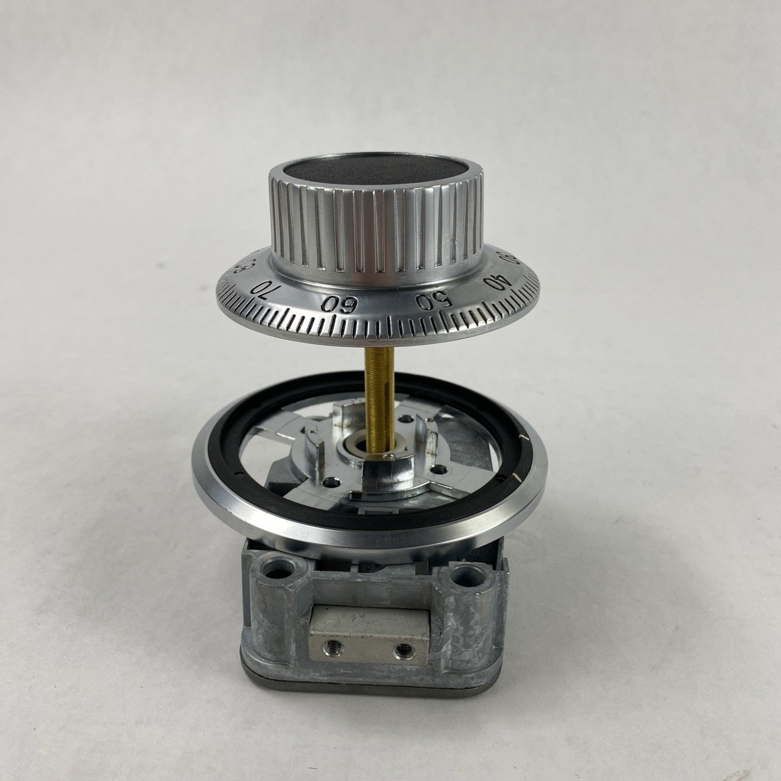 LA gard 3390VZN Mechanical Combination Deadbolt 3