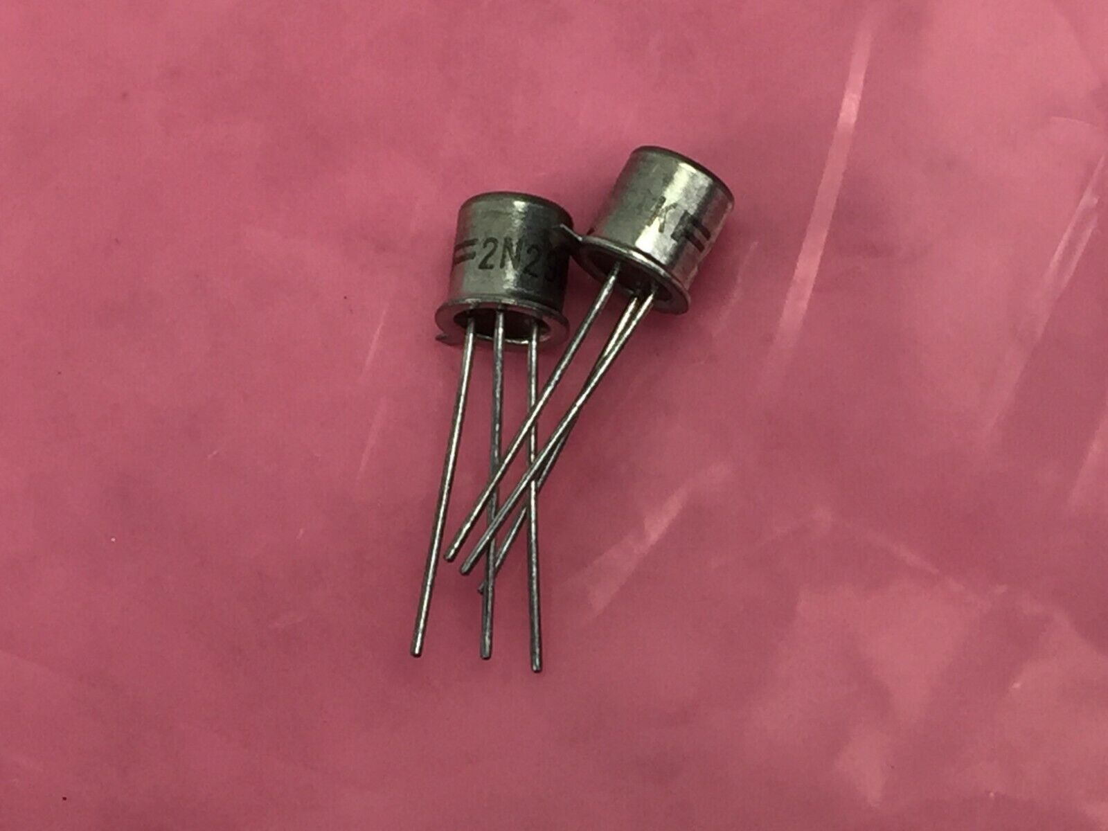 2N2906 Bipolar Transistors BJT PNP 60Vcbo 40Vceo 5.0Vebo 0.6A 0.8W  (Lot of 40)