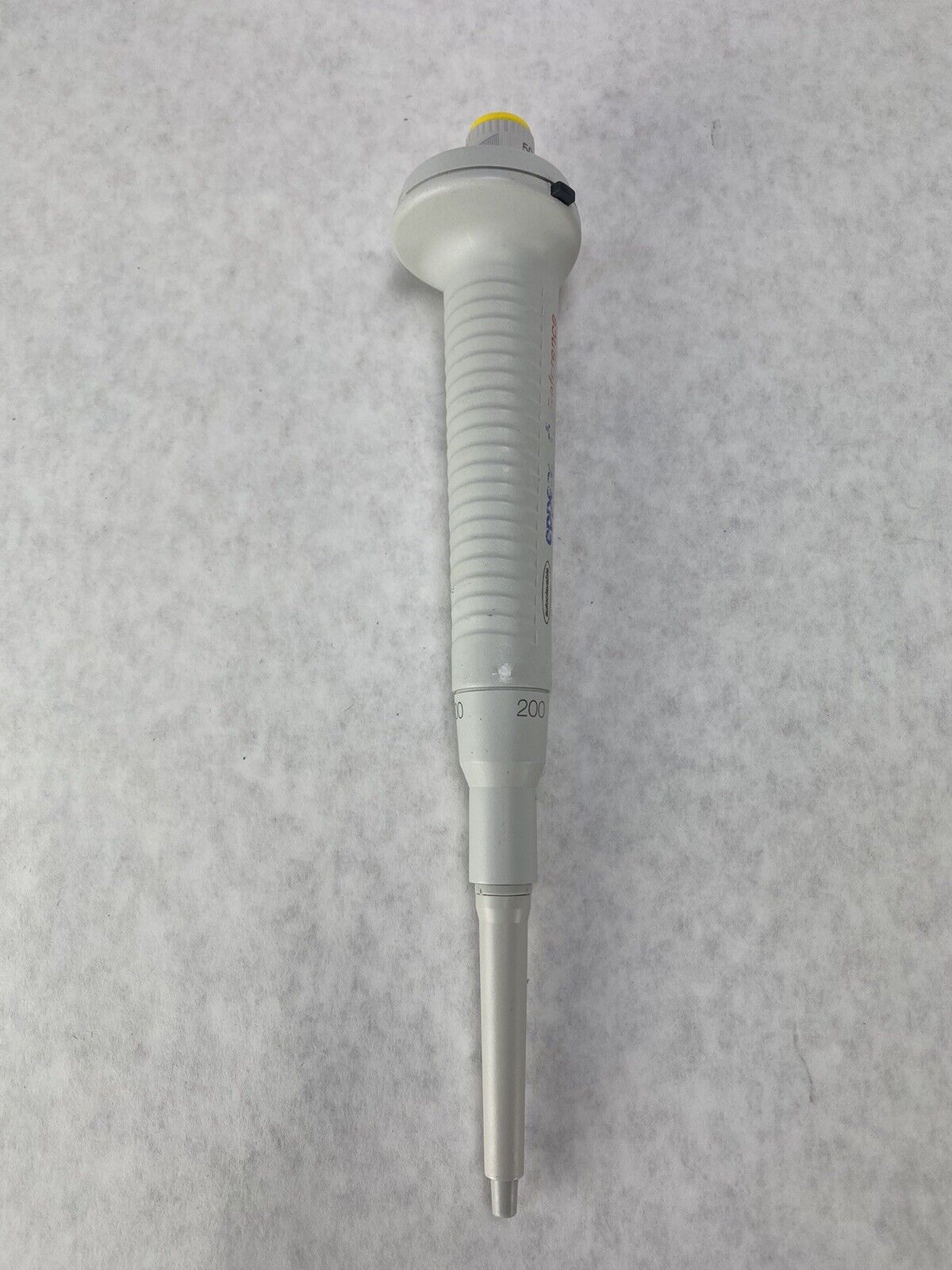 Eppendorf Reference Adjustable Volume Single Channel Pipette 50-200 uL