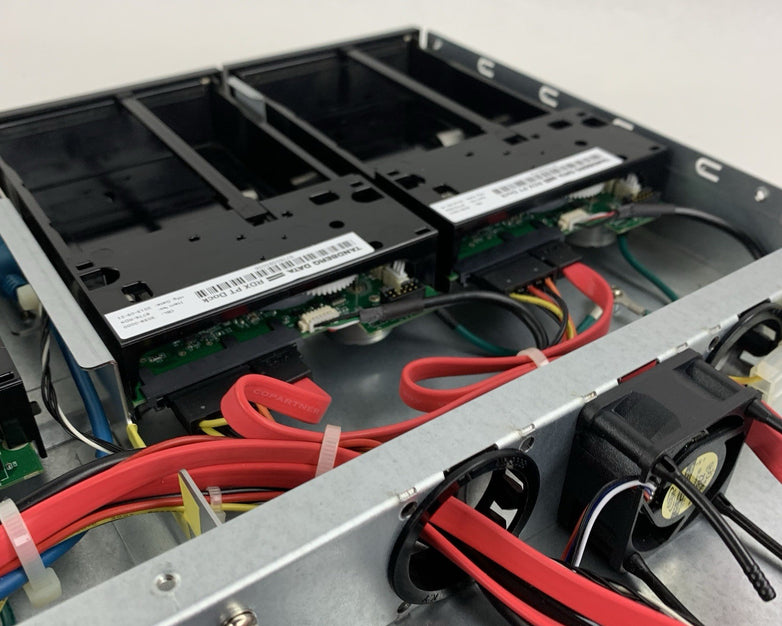 Tandberg RDX Quikstation 4 RMN-A-01-14 Desktop StorageLoader No HDD No OS