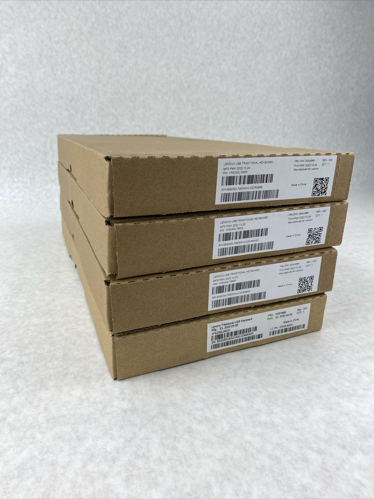 Lot of 4 Lenovo KBBH21 Traditional USB Wired Keyboards 00XH688