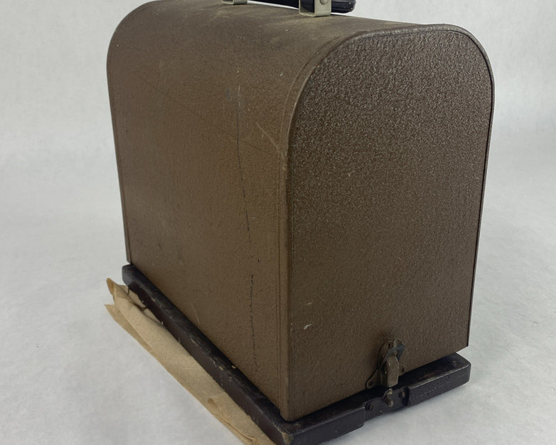 Ampro Slide Projector Model 30A Partial Test With Light Some Cord Showing
