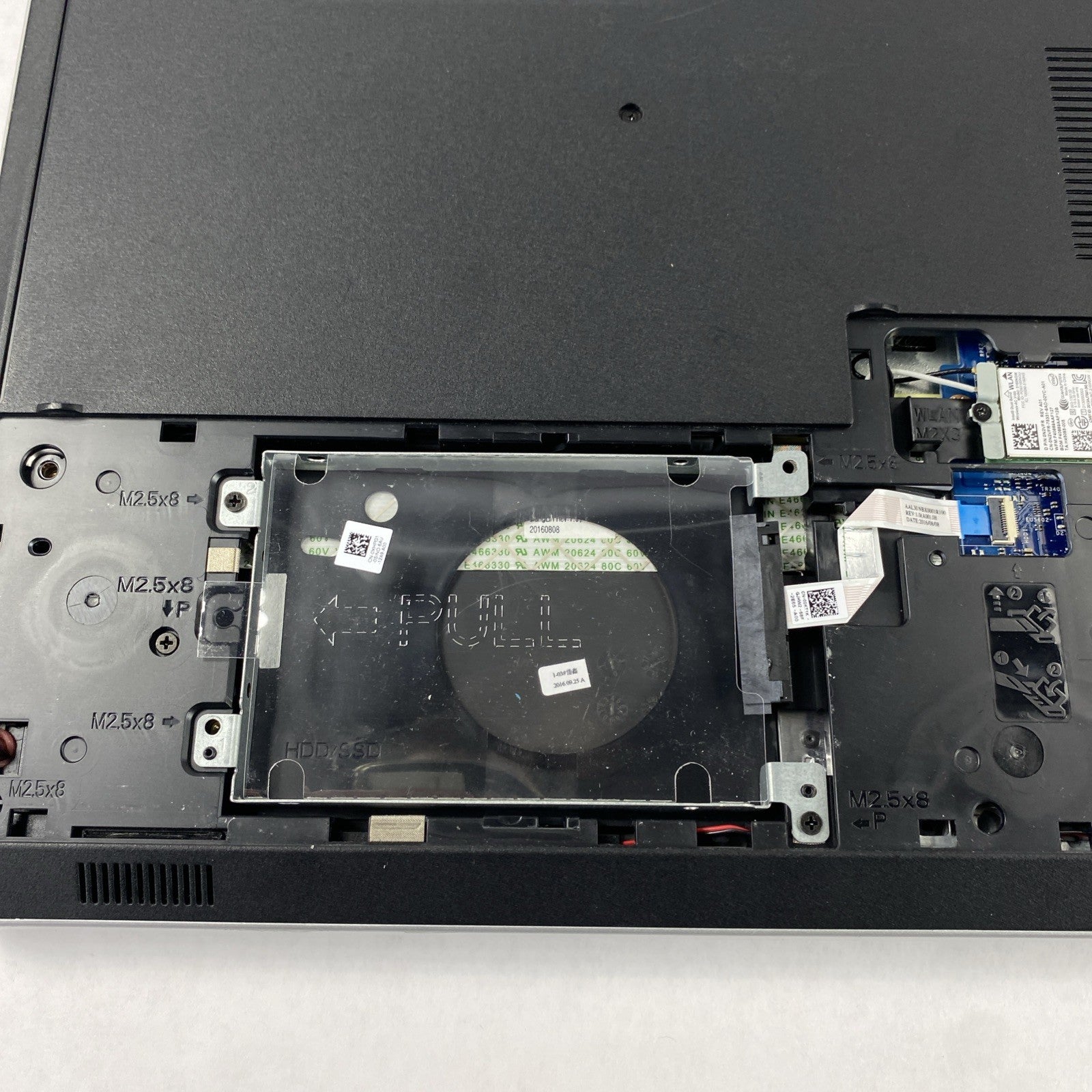 Dell Inspiron 5759 Core i5-6200U 2.3GHz 8GB RAM 17.3" No Battery No HDD No OS