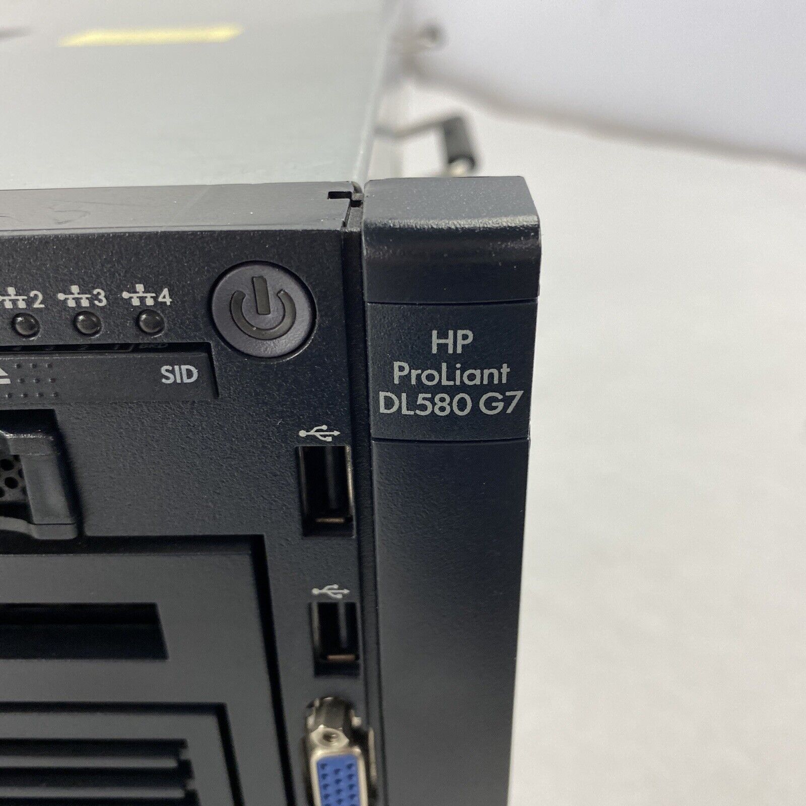 HP Proliant DL580 G7 Rack 2x Xeon E7-8867L  2.13GHz 96GB No HDD/OS