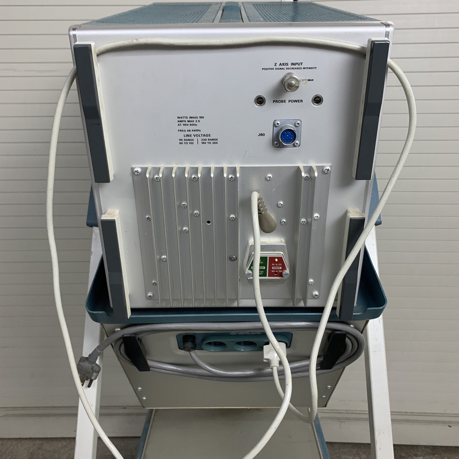 Tektronix 7904 Oscilloscope W/ 7A22 7A26 7B85 7B53A Module Cards and 204-2 Cart