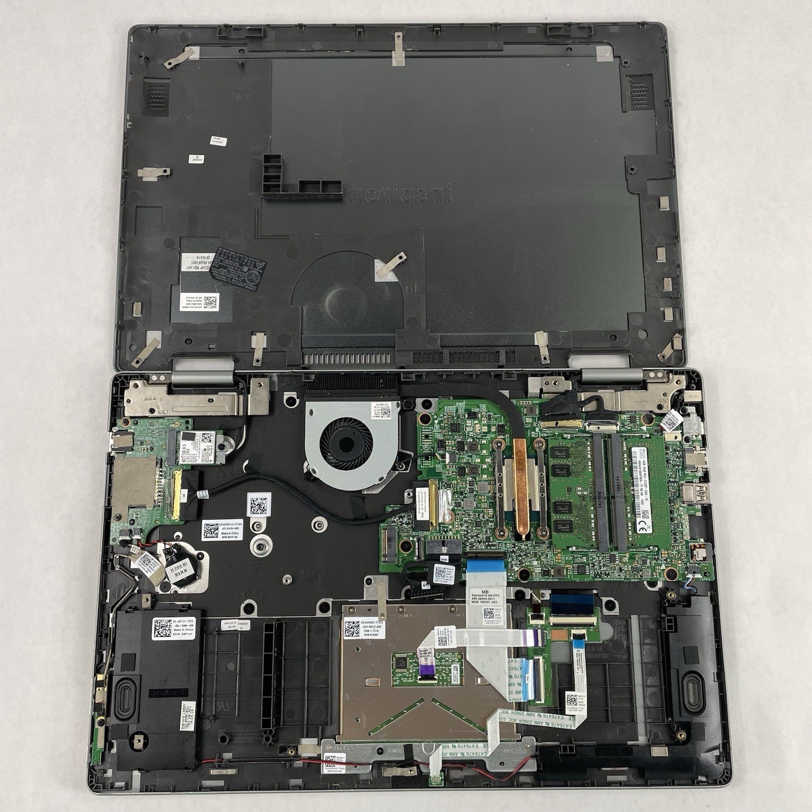 Dell Inspiron 15-7569 15.6" i5-6200U 2.30 GHz 8 GB RAM No SSD/OS/AC/Batt17