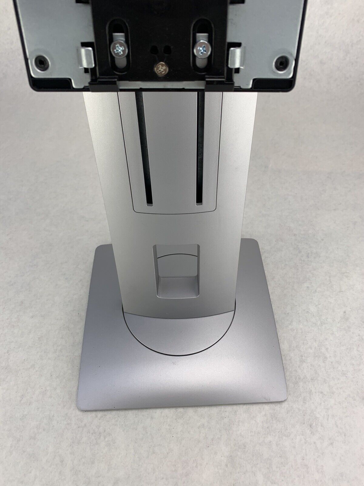 HP E222 Monitor Stand Q37G05120210HF