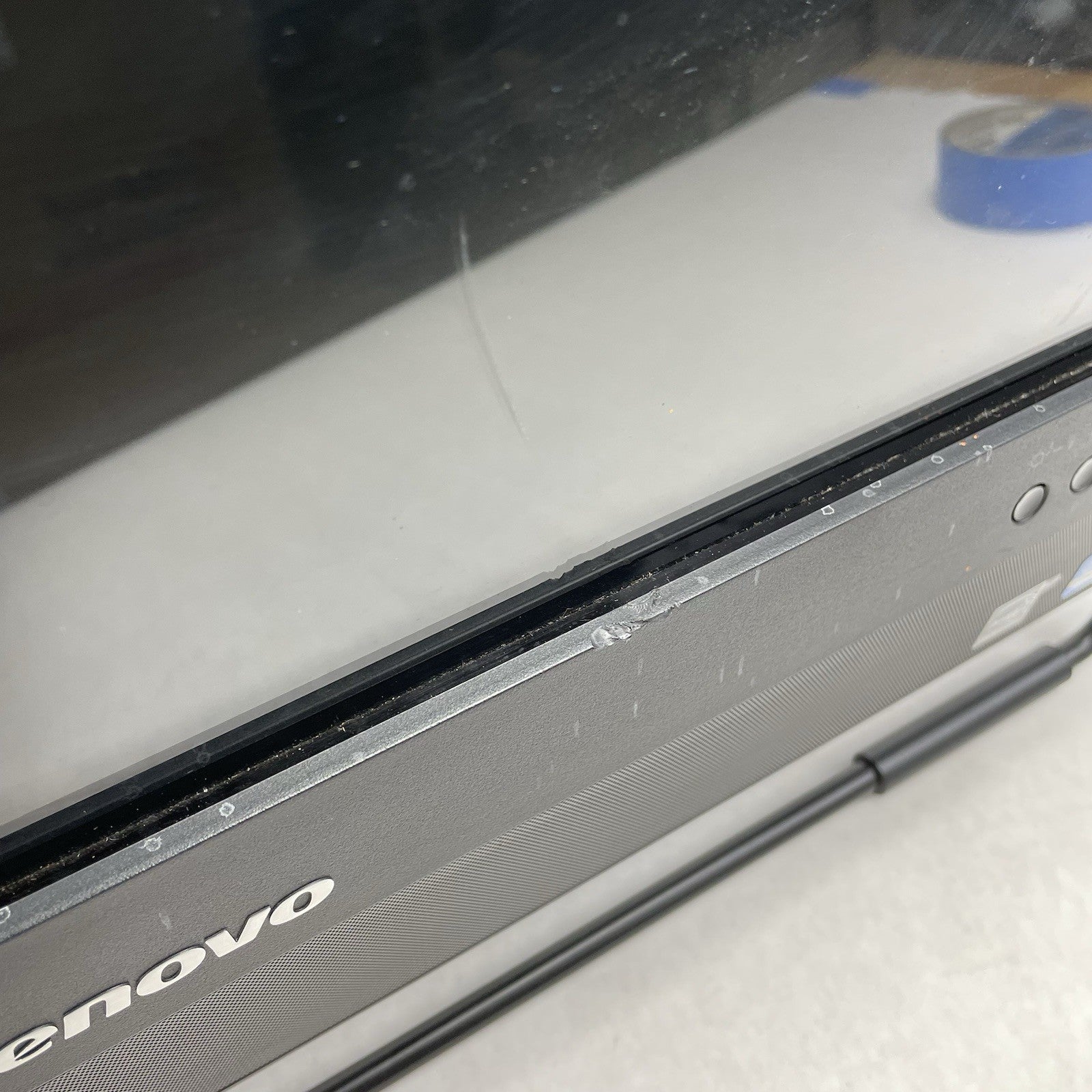 Lenovo Thinkcentre M717 A+C i3-2120 3. 30 GHz 4 GB Ram No HDD No OS