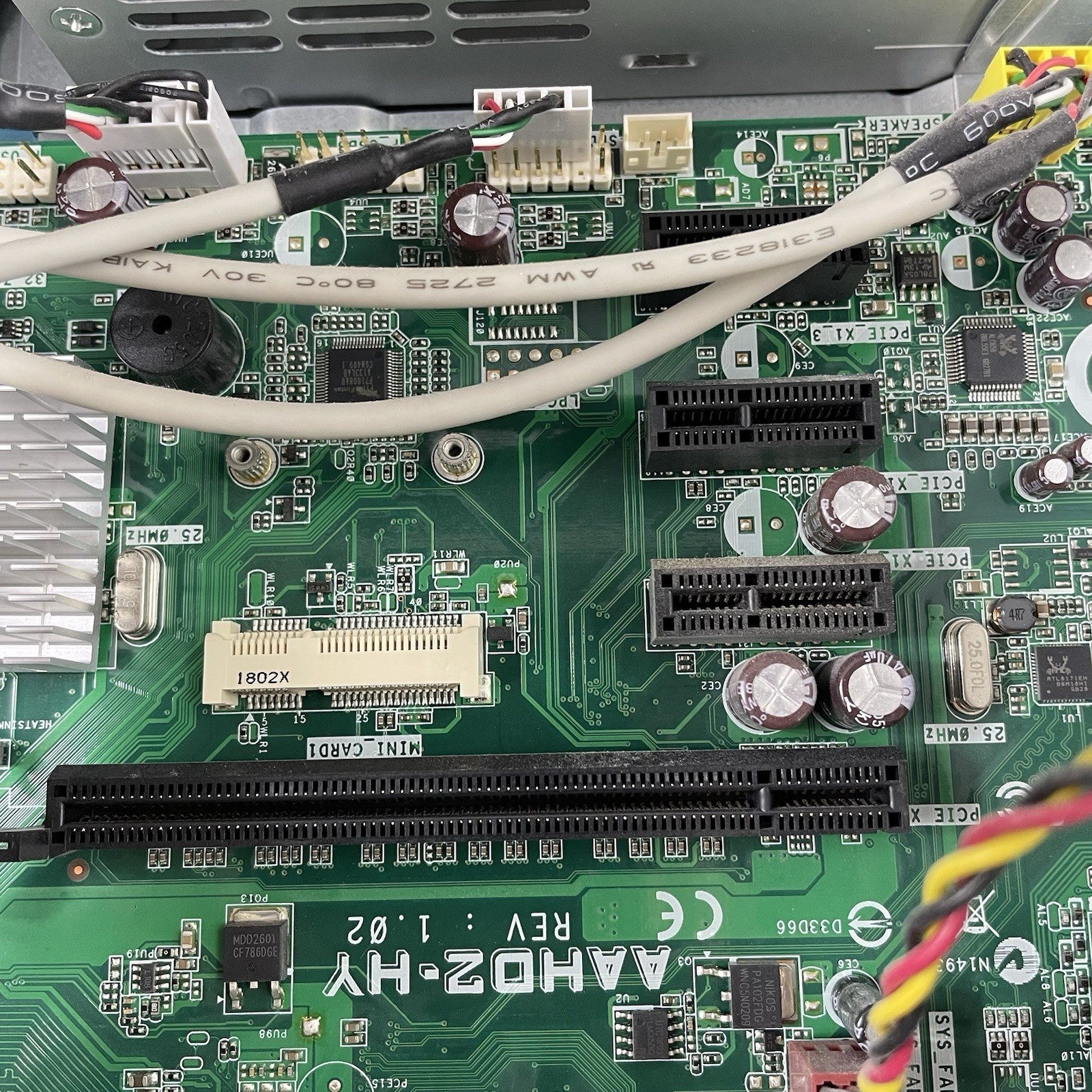 HP Pavilion P6-2003W MT AMD E2-3200 2.40 GHz 4 GB RAM No HDD/OS10