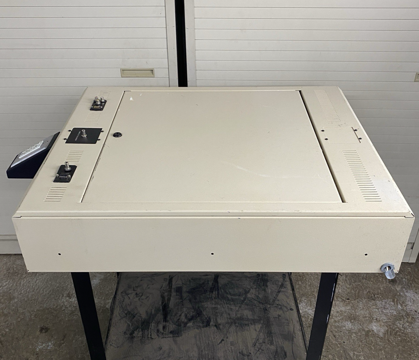Middle Atlantic TOR-3-20SBK-13965 3SP Tilt Out Wall Rack Electronic Enclosure4