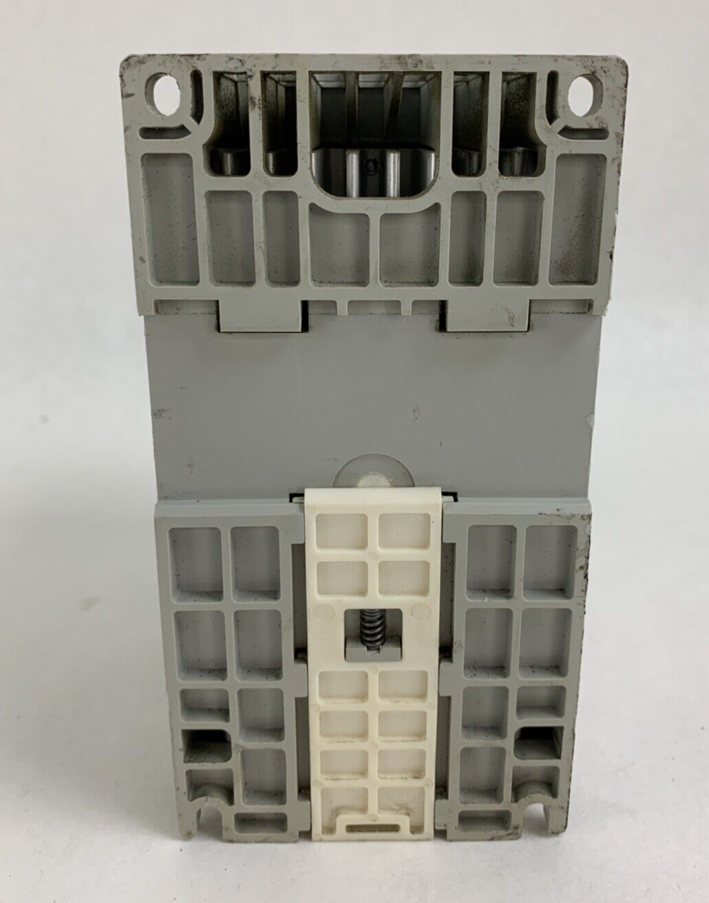Allen Bradley 22A-D4P0N104 Series A 1.5kW/2.0HP 460V Untested Parts and Repair