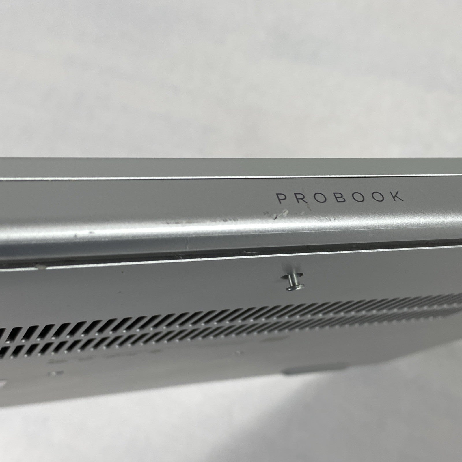 HP ProBook 440 G6 14" Touch Core i5-8265U 1.60 GHz 8 GB RAM No HDD No OS