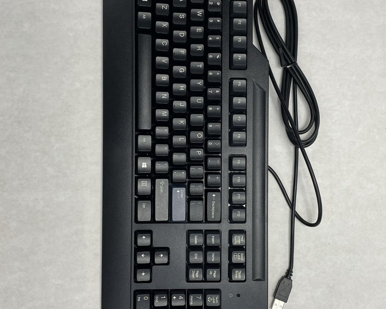 Lenovo 54Y9400 SK-8825 USB Wired Quiet Thin Keyboard Black 104 Keys Pop Out Feet