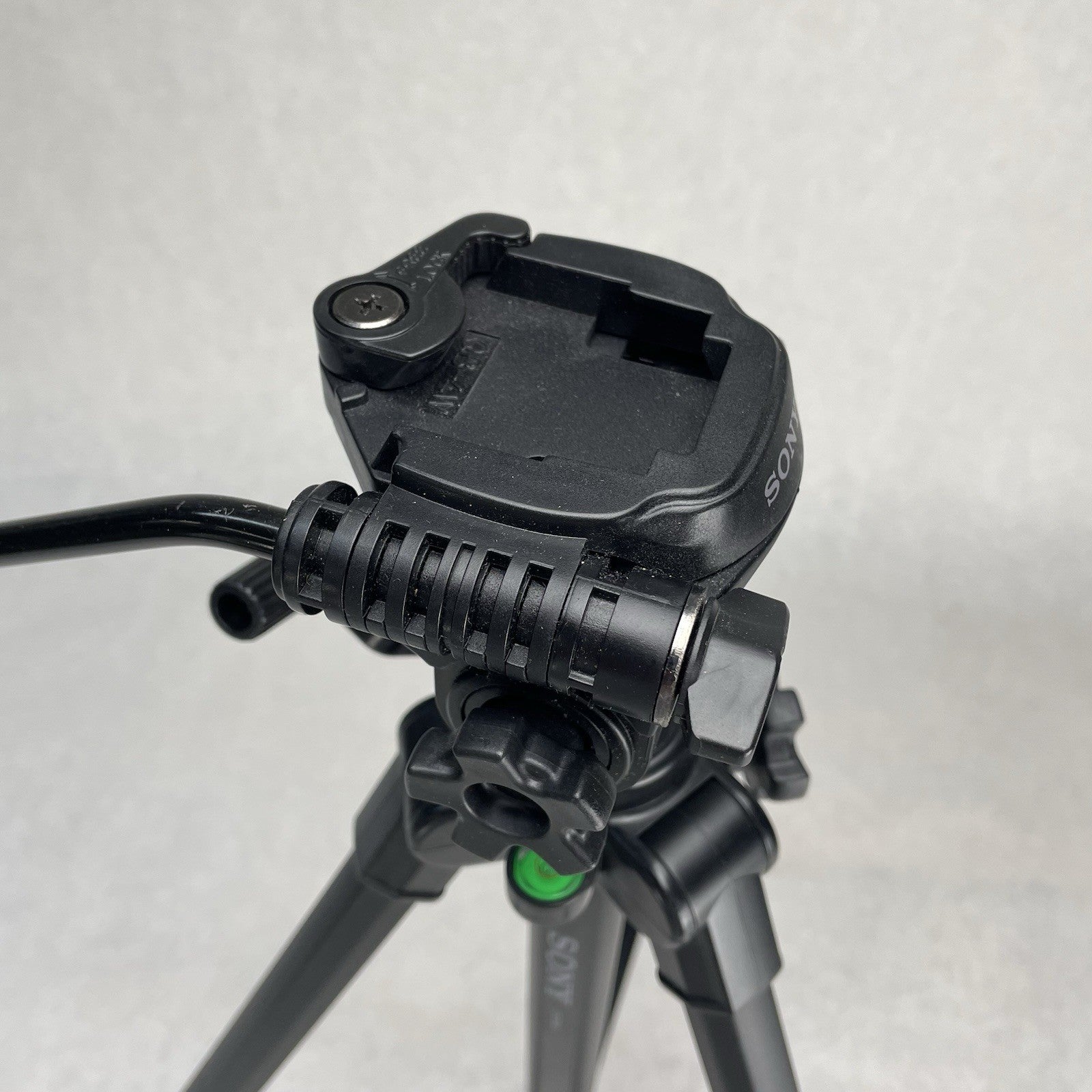 Sony VCT-R640 Video Camera Tripod with Arm Lightweight