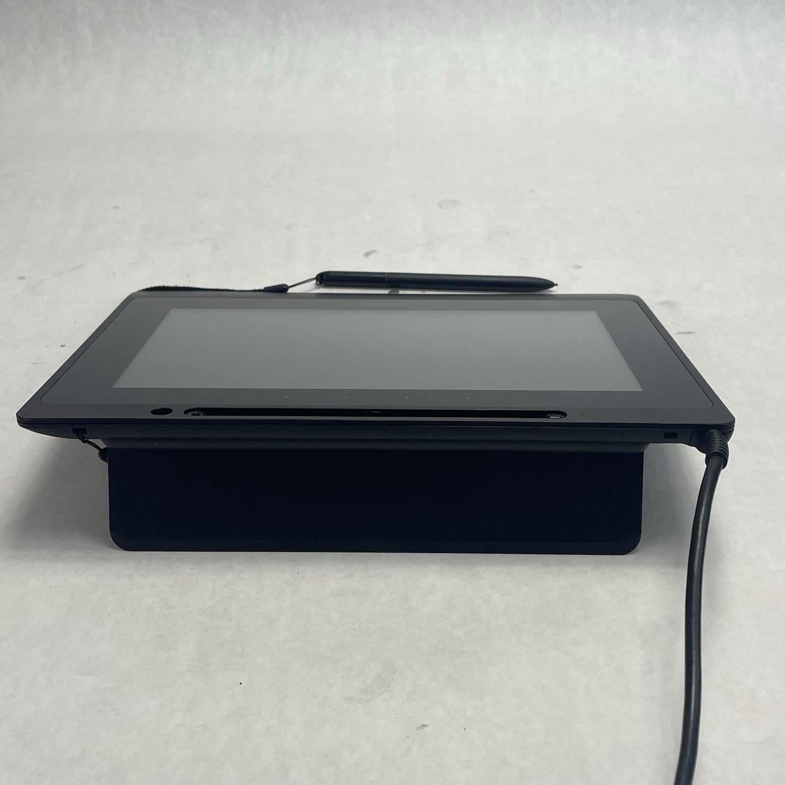 Wacom DTU-1141B 10.1" Full HD Digitizer Interactive Pen Display5