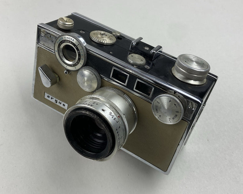 Argus 35MM Rangefinder Camera 50MM Lense With Leather Strap - Untested