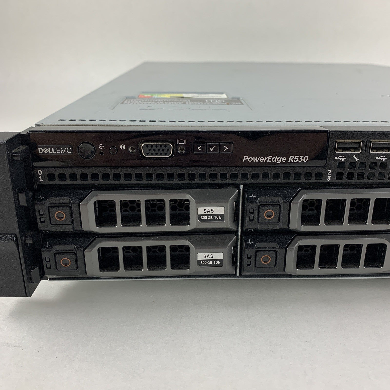 Dell EMC Poweredge R530 2x Xeon E5-2620v3 2.4 GHz 32 GB Ram No OS No HDD No PSUs