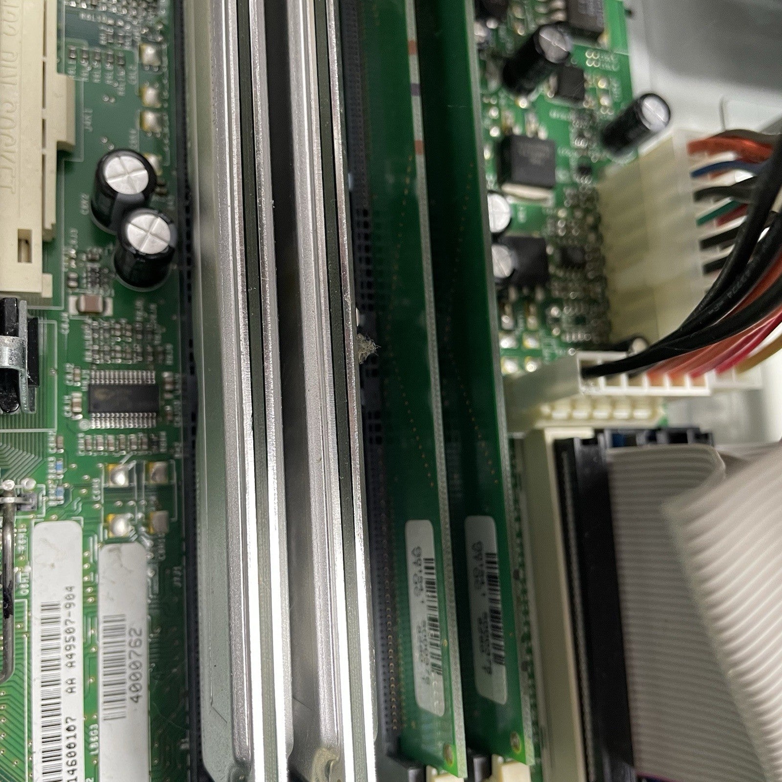 Gateway E-4600 MT Intel Pentium 4 1.90 GHz 512 MB RAM No HDD No OS