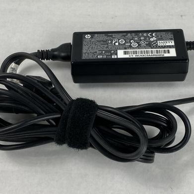 HP Spare Part No. 677774 65W 19.5V 3.33A AC Adapter Large Tip (Lot of 5)