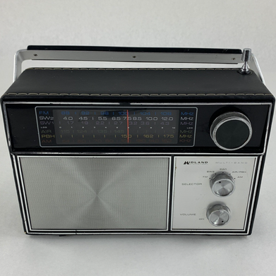 Midland 10-544 Multi Band Vintage Radio Powers On