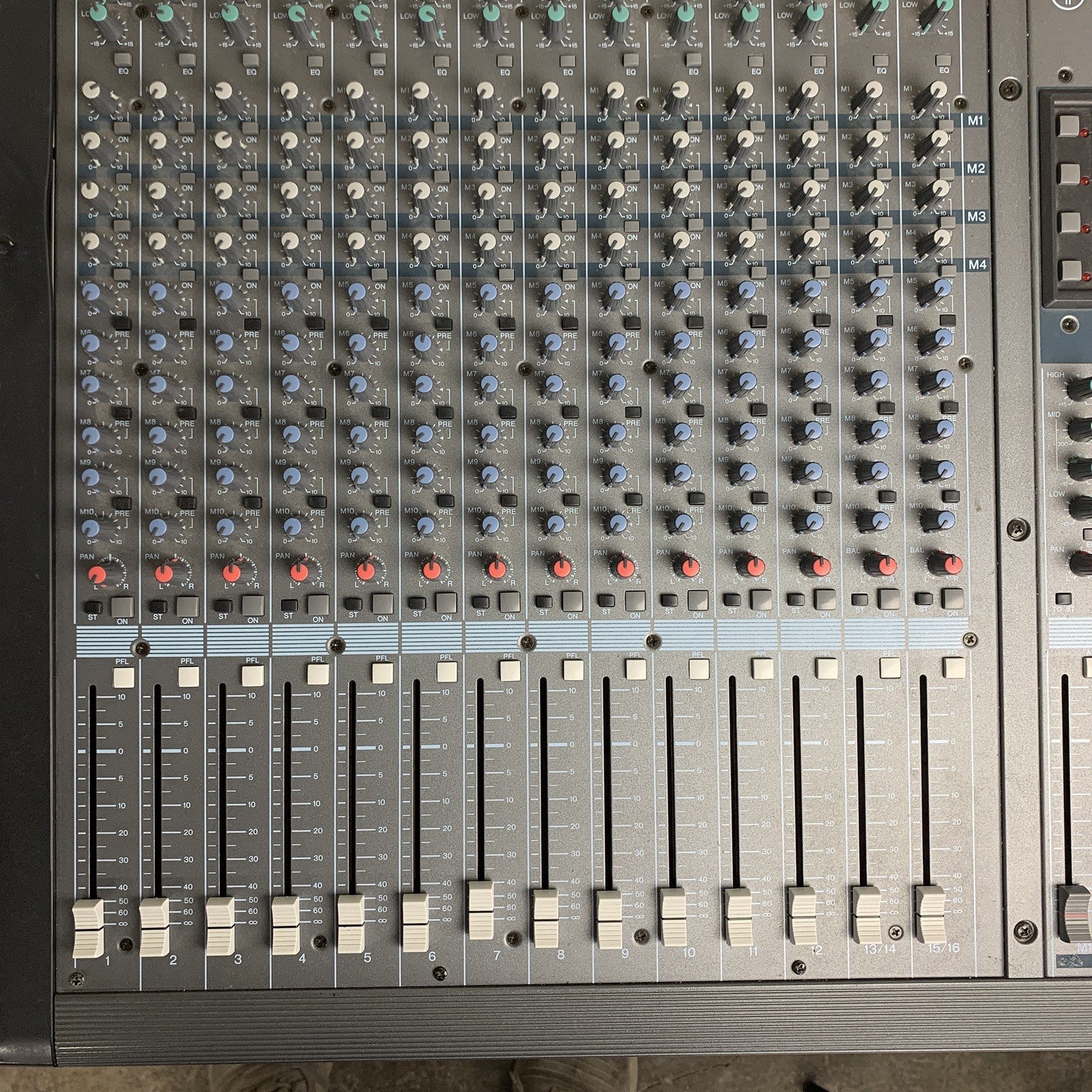 Yamaha Mixing Console MC24/12 XZ01 Tested w/ 2 Bad Lanes Parts and Repair