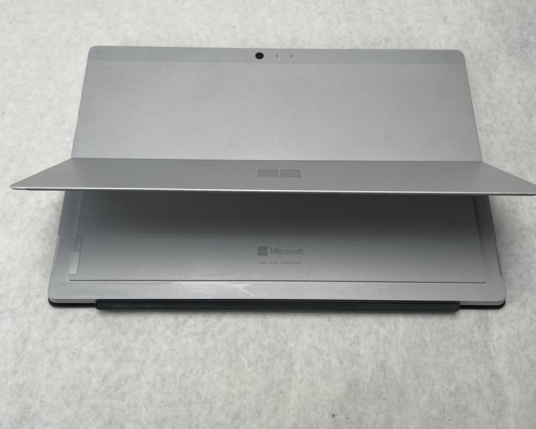 Microsoft Surface Pro i5-7300U 2.60 GHz 8 GB RAM 256GB Windows 11