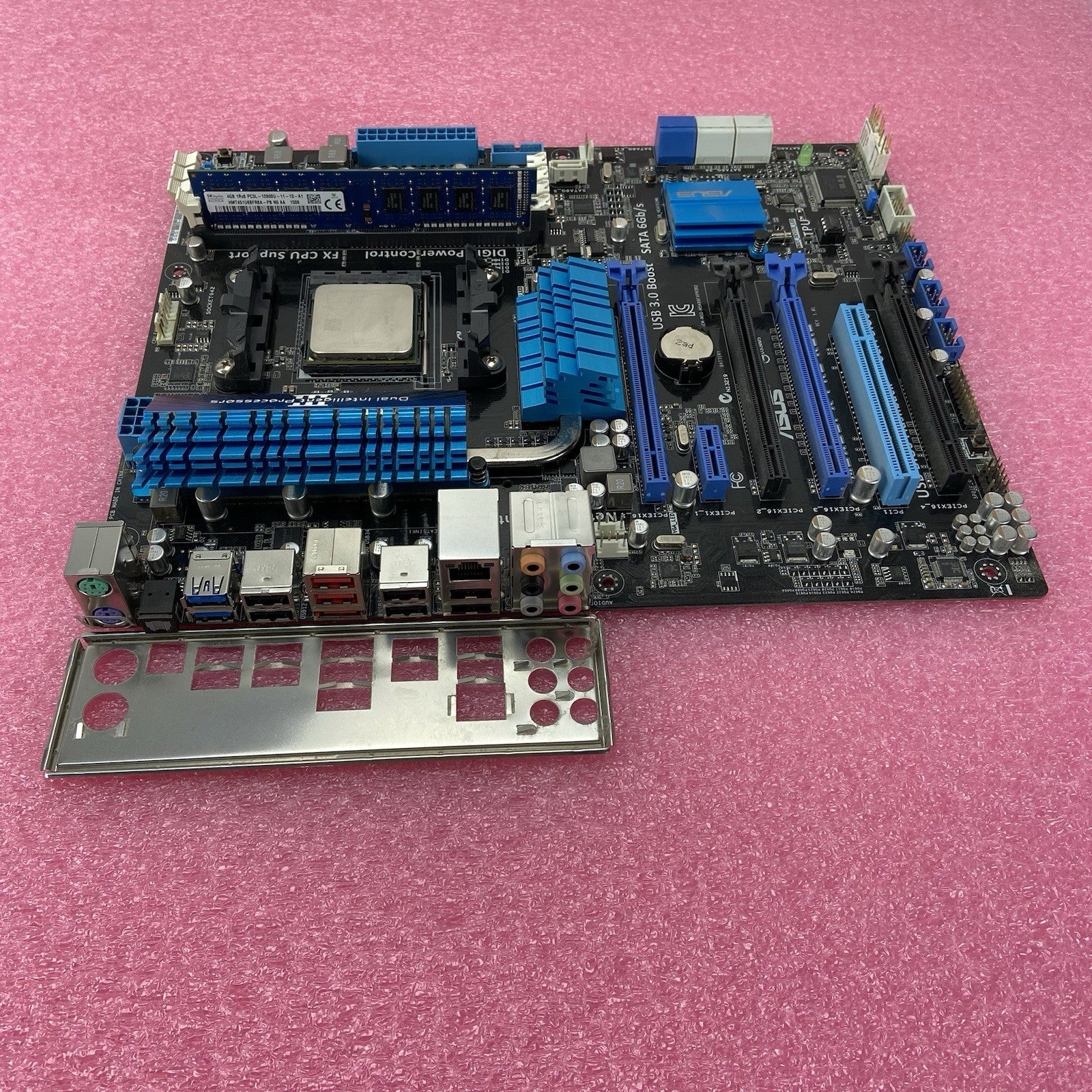 ASUS M5A99FX PRO 2.0 Motherboard AMD FX-8350 4GHz 4GB RAM w/IO Shield4