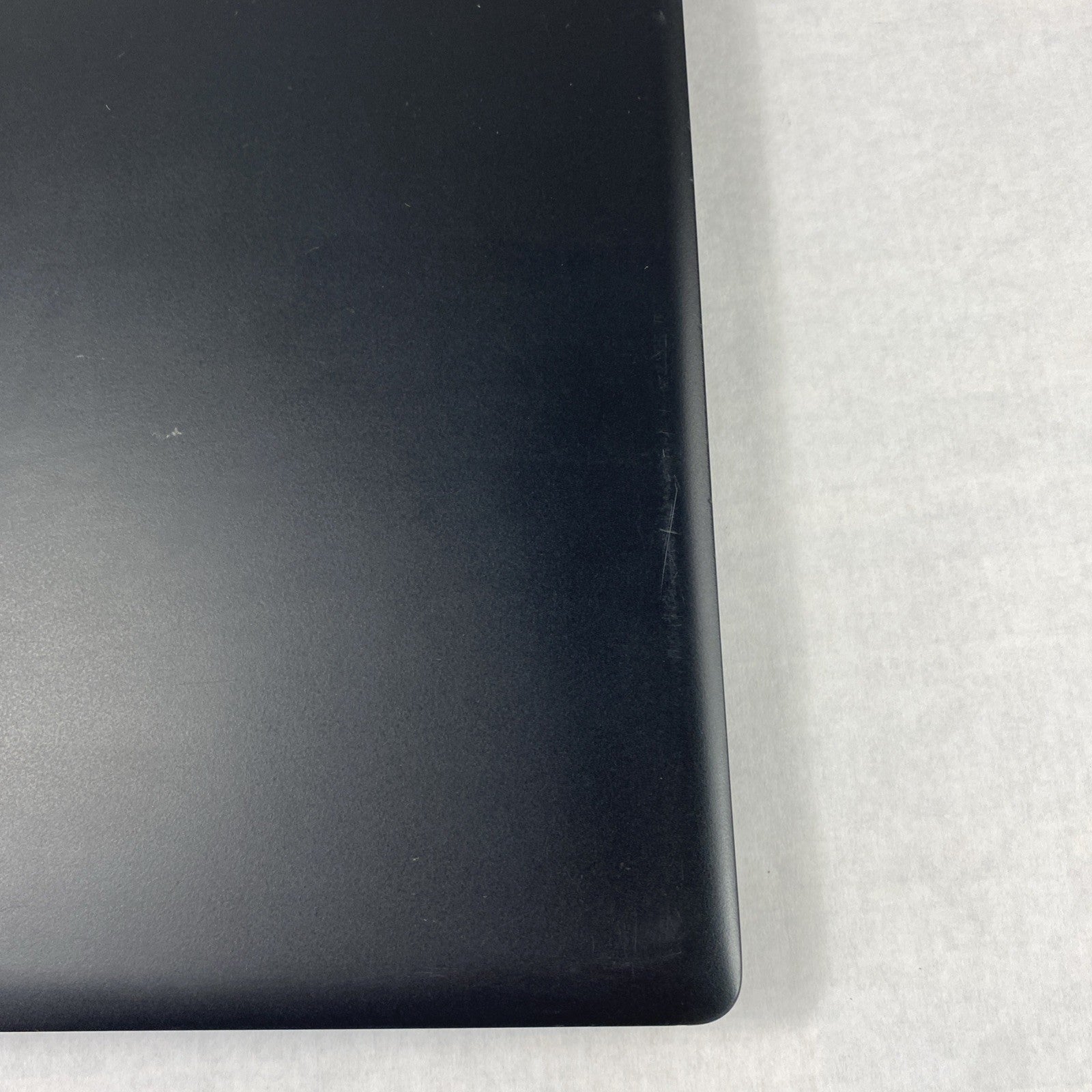 Dell Latitude 5580 Intel Core i5-7300U 2.6GHz 8GB RAM 15.6" No HDD No OS