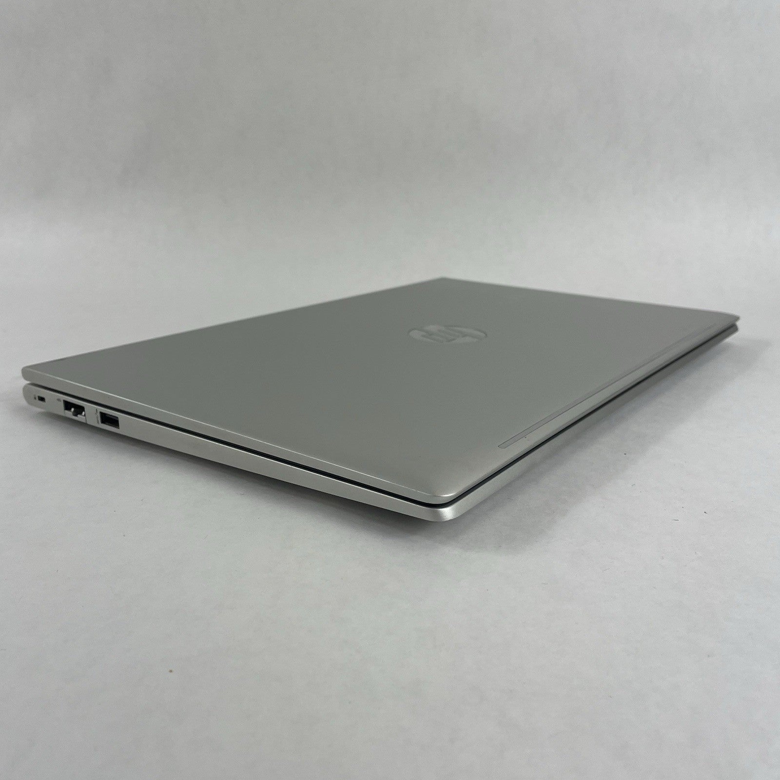 HP ProBook 450 G8 15.6" i5-1135G7 2.40 GHz 8 GB RAM Touchscreen No SSD/OS/AC10