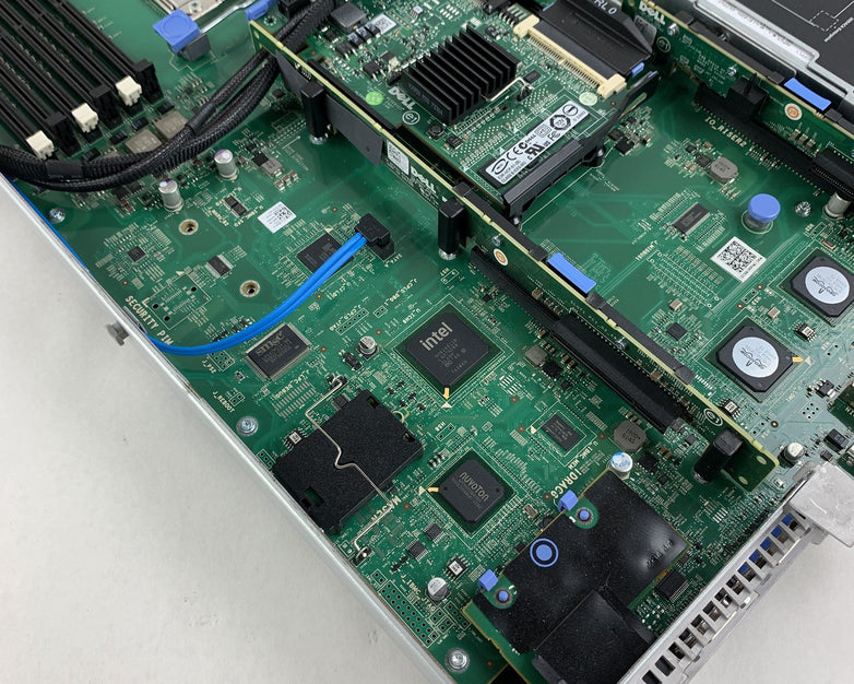 Dell PowerEdge R610 Server 1x Xeon E5520 2.27 GHz 16 GB RAM No HDD No OS