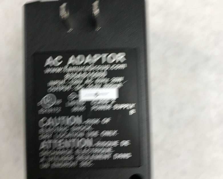 Tamura AC Adapter 835AS15080 IN:120V AC 60Hz 20W OUT: DC 15.0V 800mA