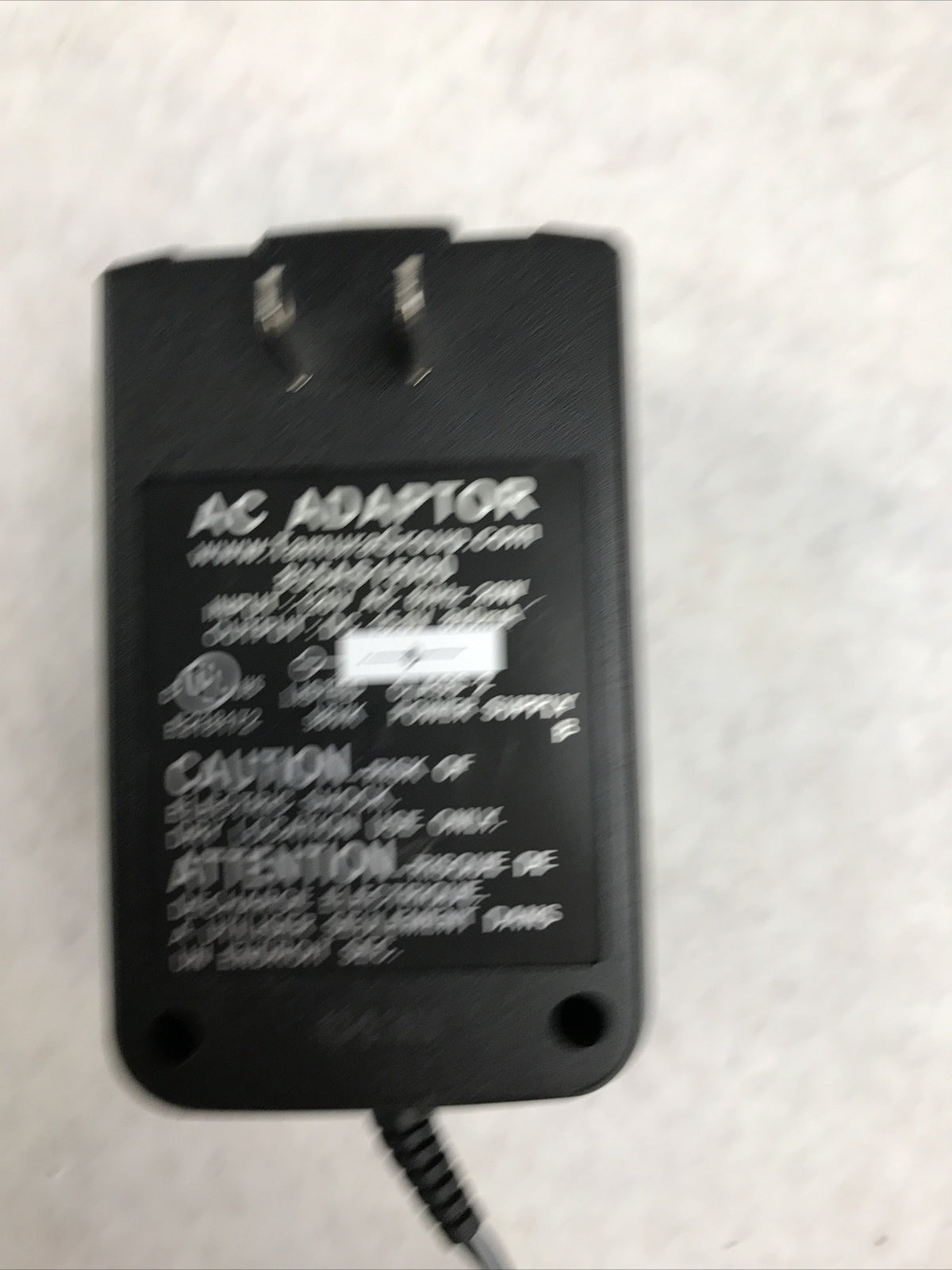 Tamura AC Adapter 835AS15080 IN:120V AC 60Hz 20W OUT: DC 15.0V 800mA
