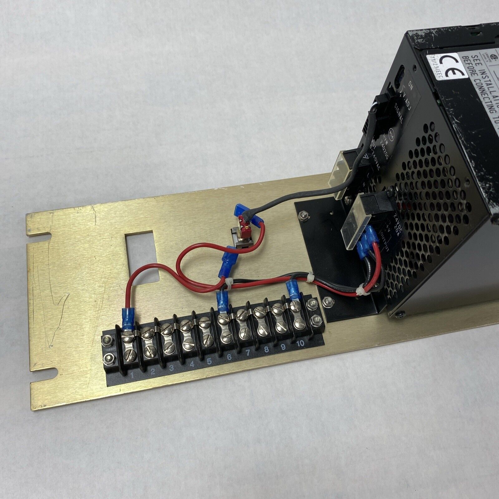 Shindengen HVW24020G Power Supply 100-240 Vac 7766-1