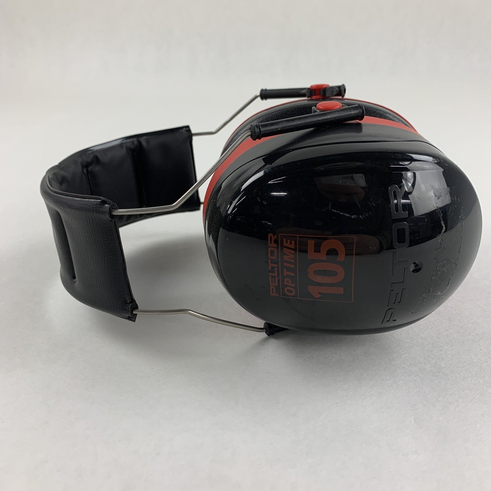 Peltor Optime 101 3M Ear Muffs Black/Red Hearing Conservation Lot of 4x