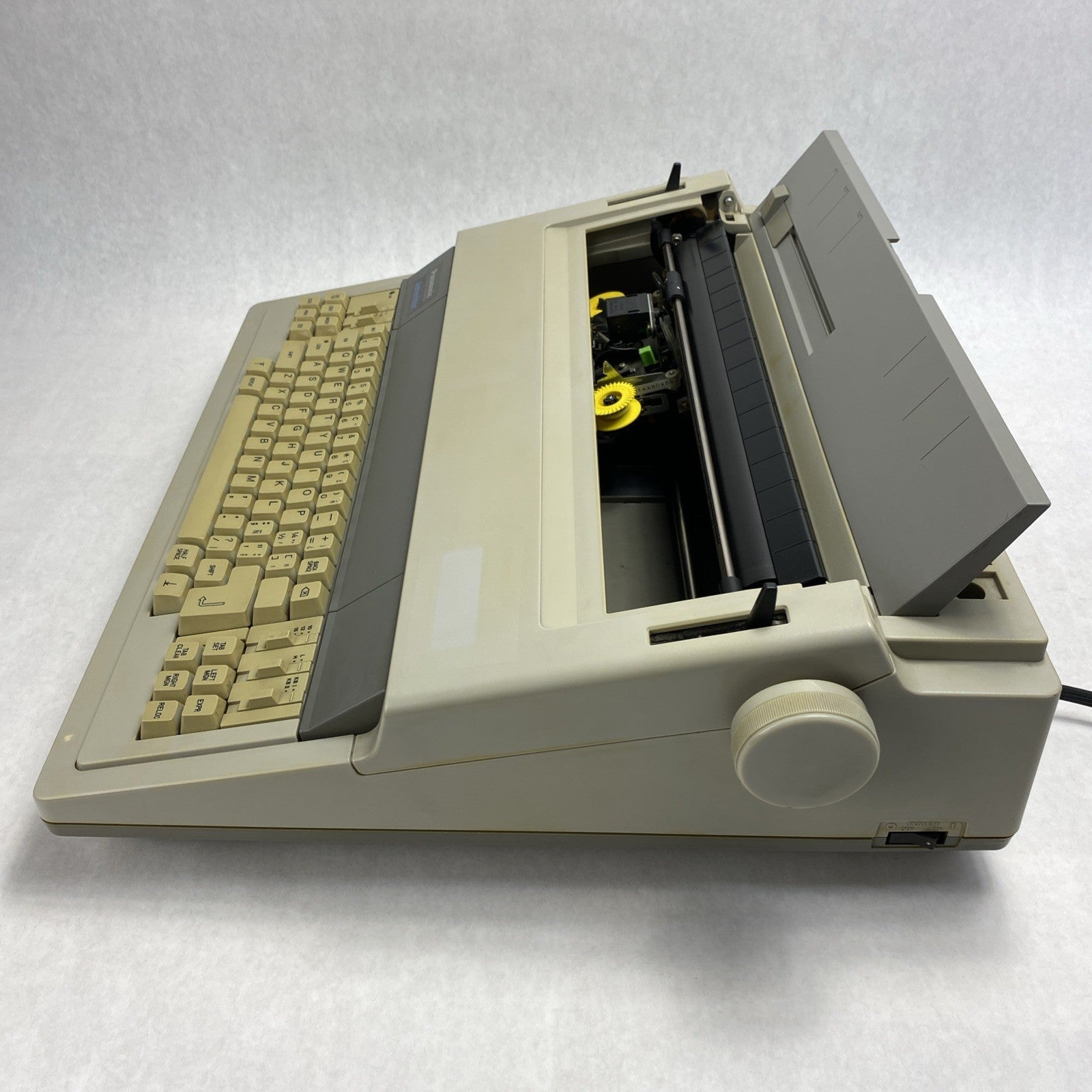 Panasonic Jetwriter KX-E500B Electronic Typewriter4