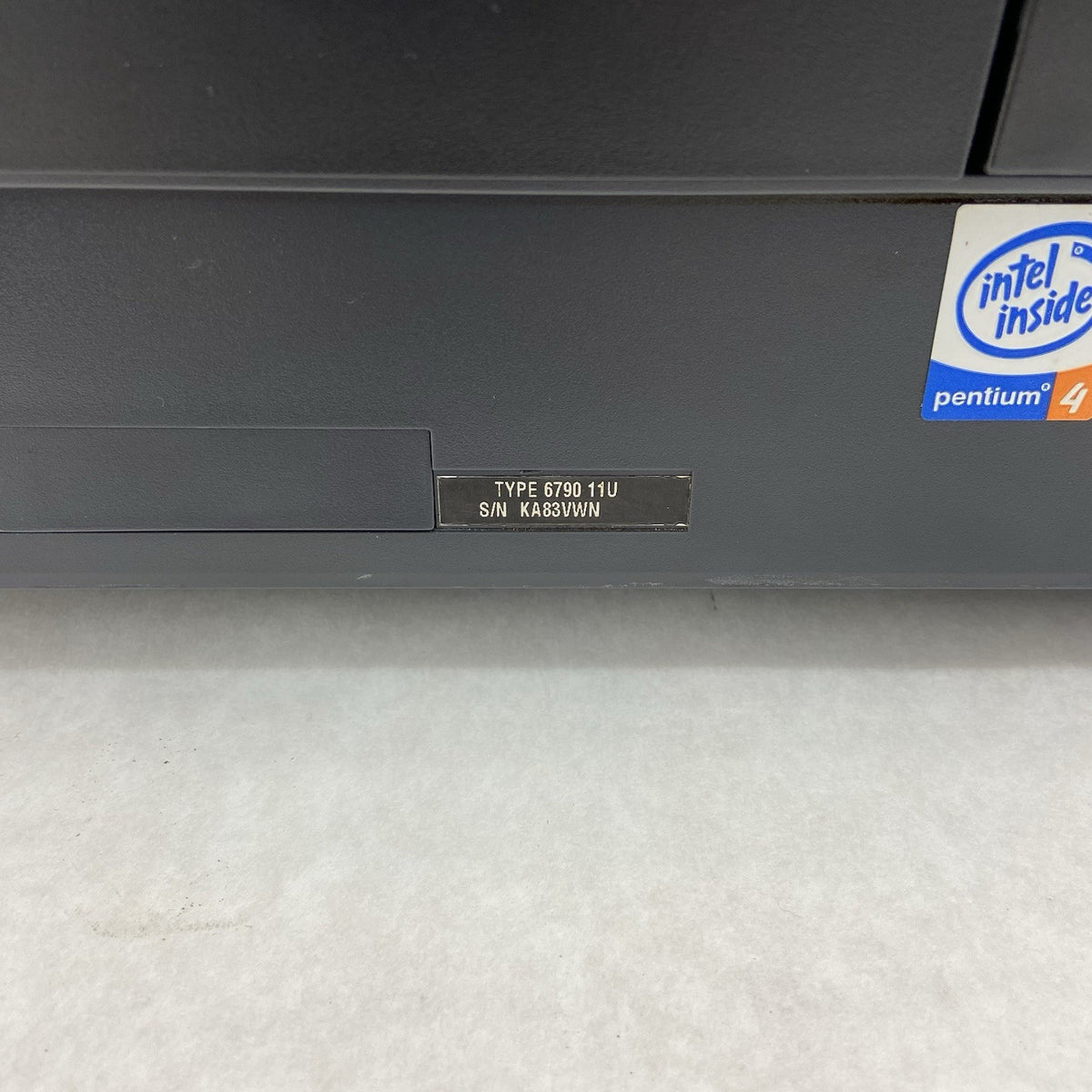 IBM NetVista 6790 11U DT Intel Pentium 4 1.6GHz 512MB RAM No HDD No OS 2000 COA2