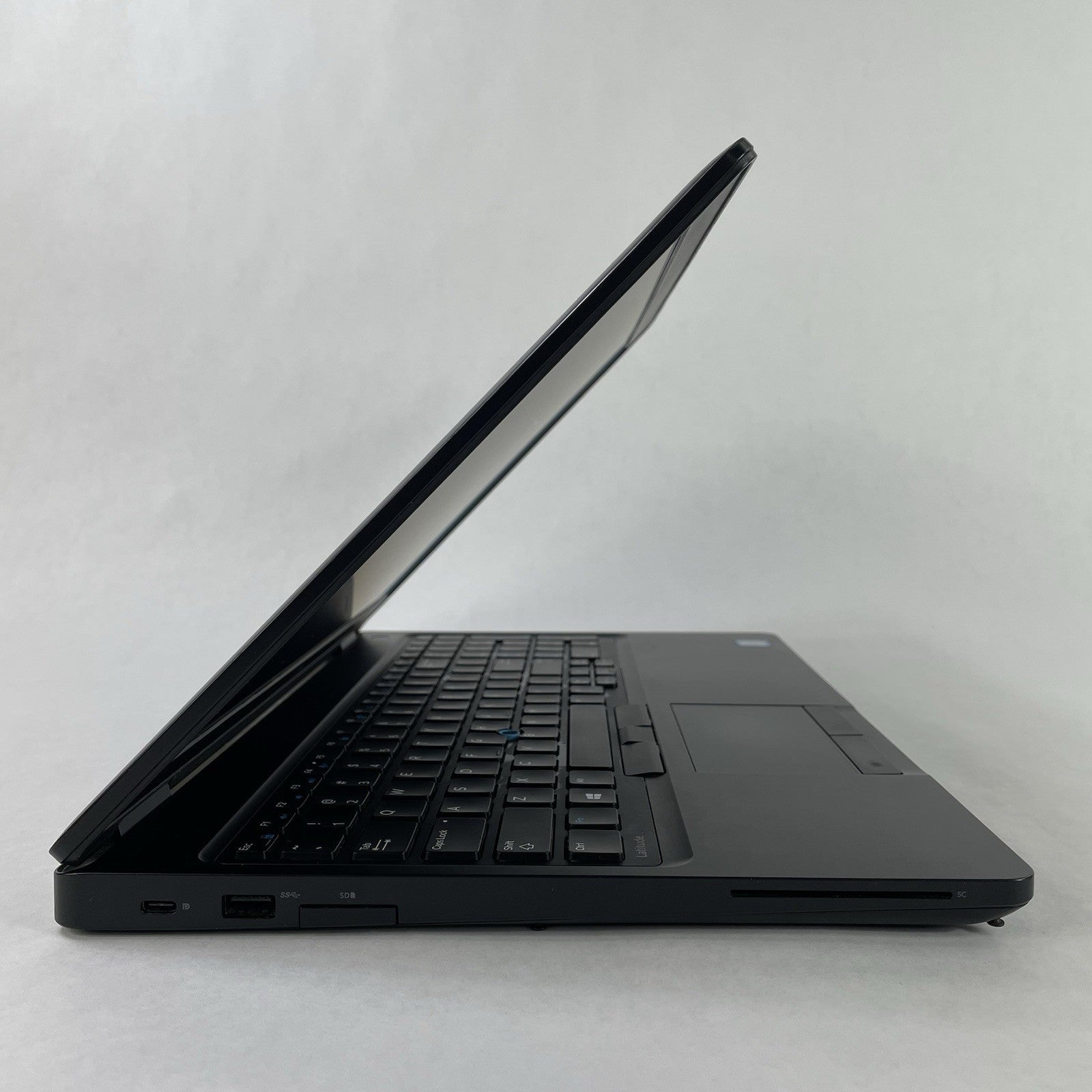 Dell Latitude 5580 15.6" i5-7300U 2.60 GHz 8 GB RAM No SSD/OS/Battery5