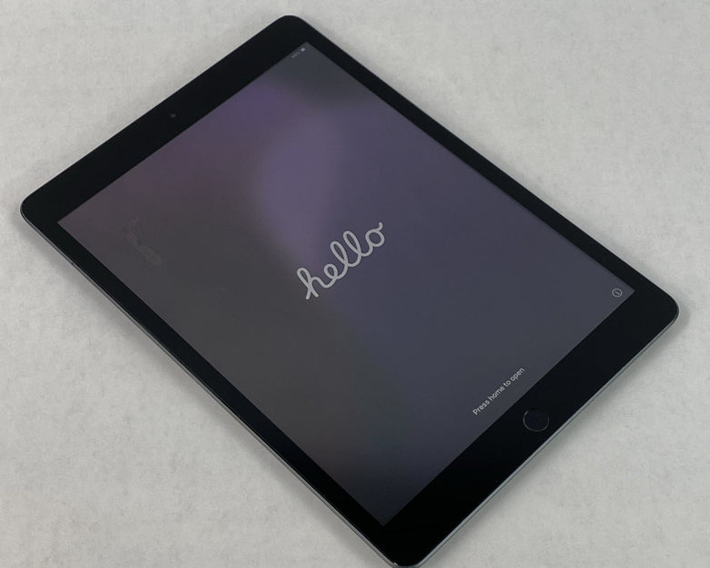 Apple iPad 7th Gen A2197 32GB 10.2" Retina Wi-Fi Space Gray IOS 18.7.8