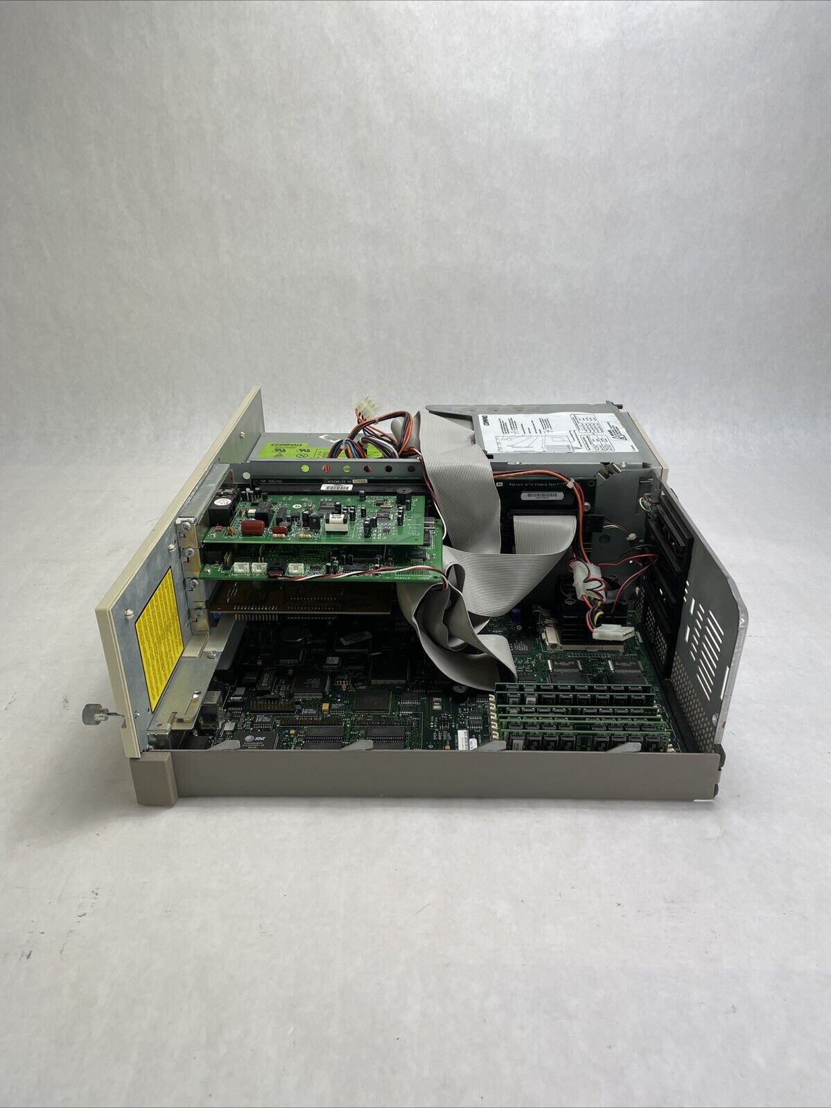Compaq DeskPro 575 DT IDT Win CHIP 2-3D 200MHz 32MB RAM No HDD No OS