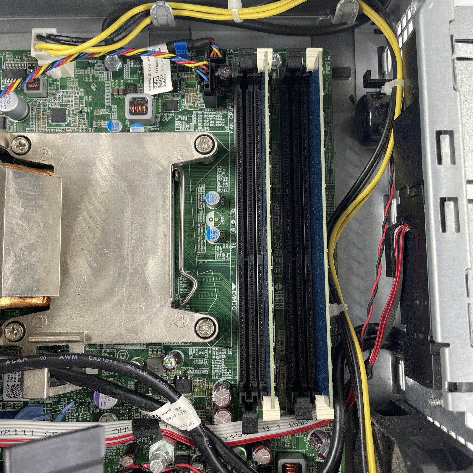 Dell Optiplex 790 SFF i3-2120 3.30 GHz 4 GB RAM No HDD/OS12